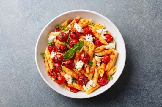 Penne with roasted tomatoes and mozzarella